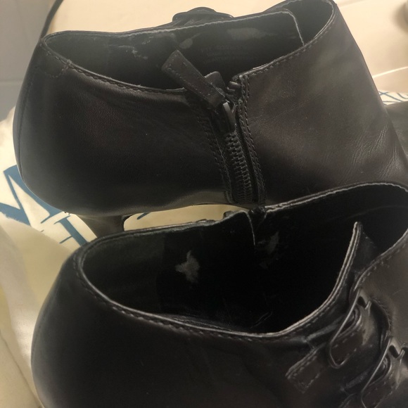 Cole Haan Size 9 Bootie Pump - Picture 4 of 6